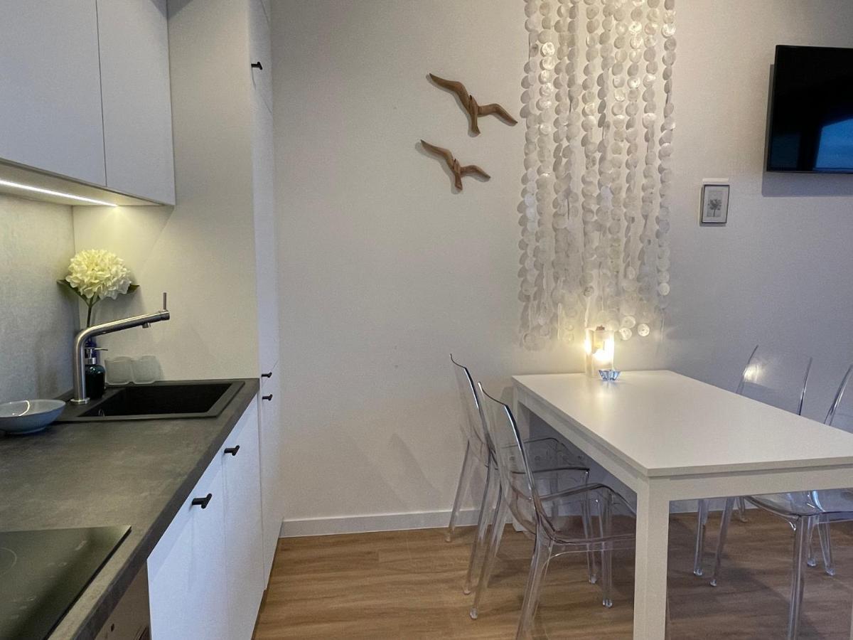 Apartament Morski Widok Nautic Park 51 Darlowko Exterior photo